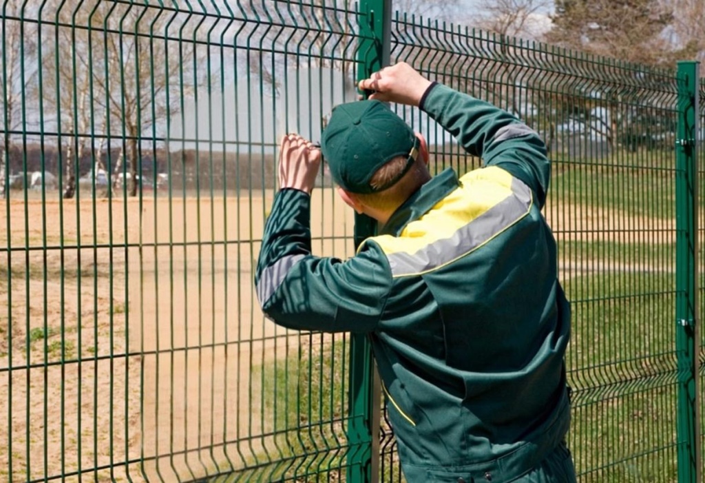 kak-ustanavlivat-3d-setku-na-svoem-uchastke-3.jpeg kak-ustanavlivat-3d-setku-na-svoem-uchastke-3.jpeg